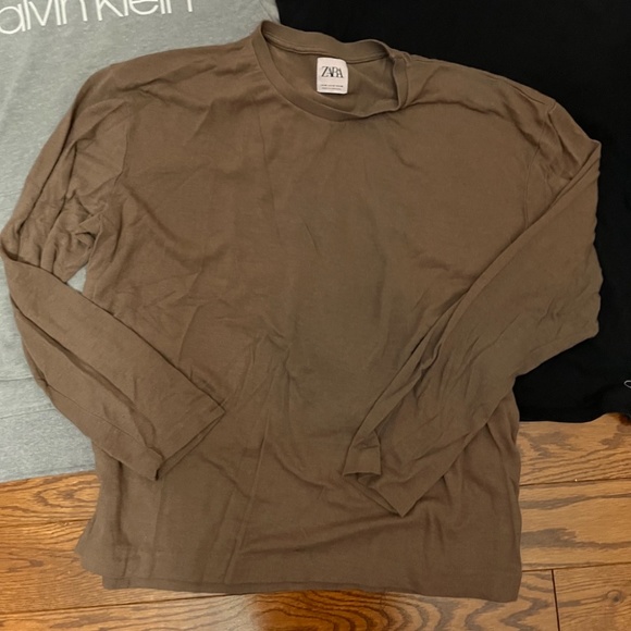 Lot of three tops size medium - Picture 2 of 7